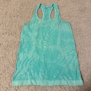 Lululemon Swiftly Tech Racerback Size 8